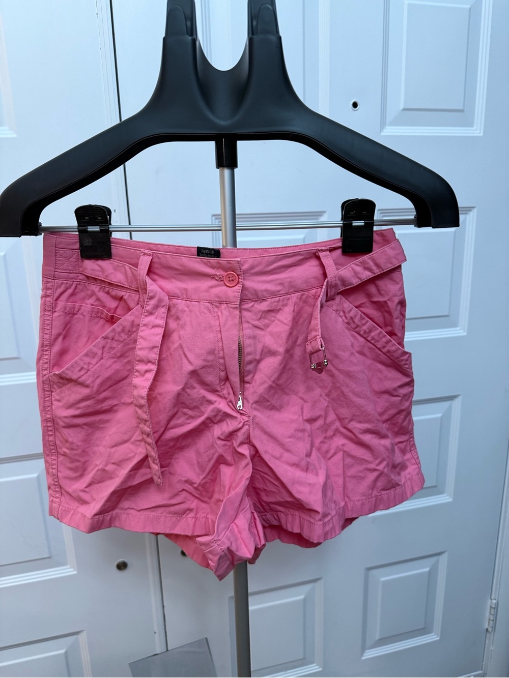 High-Waist Pink Tie-Belt Shorts